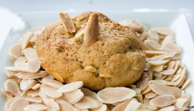 Almond_butter_nut-tea_cookies
