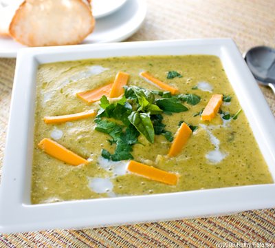 broccoli-cheddar-soup-meal