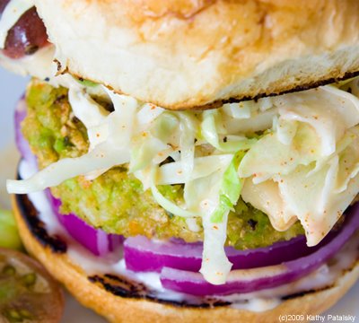 burger_spicy_slaw