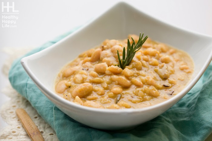 Tuscan-Style White Beans with Rosemary and Mushrooms