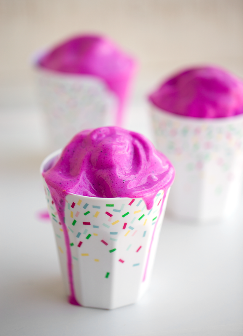 pink pitaya smoothie