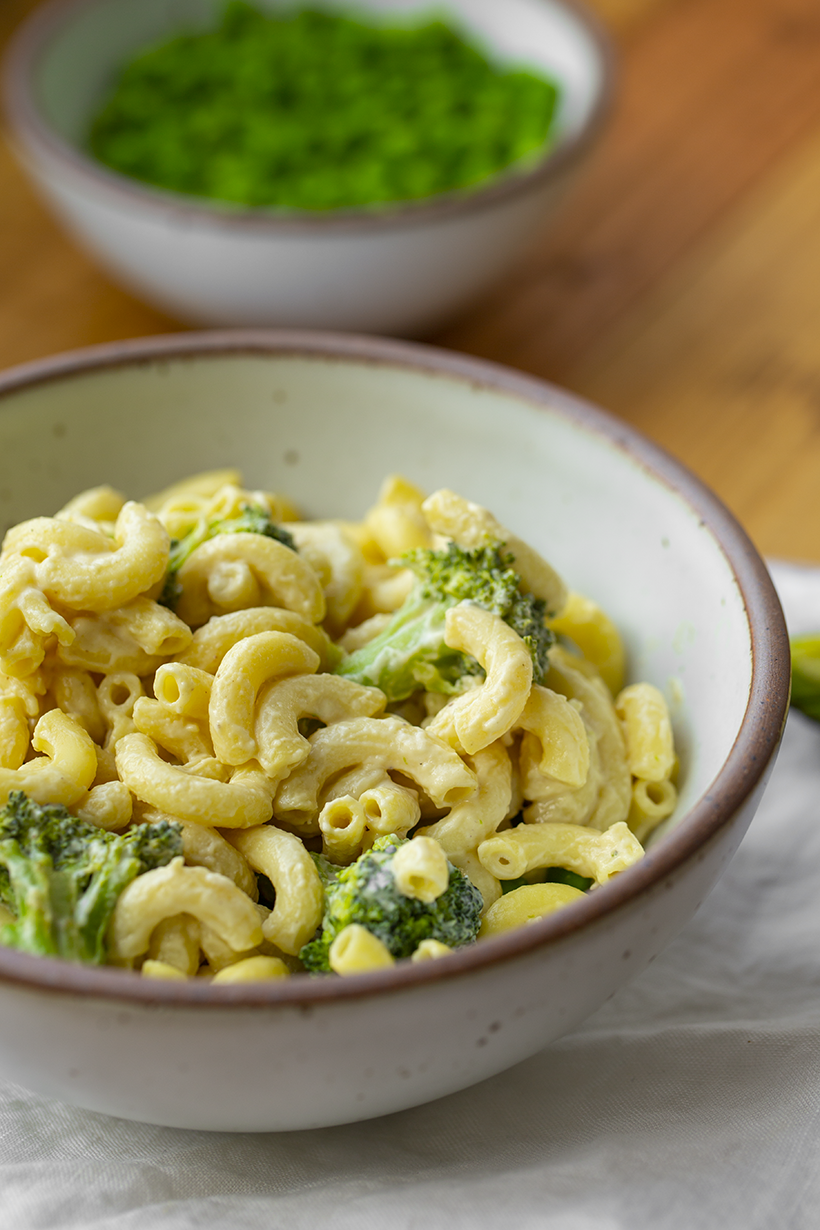 white cheddar mac and cheese