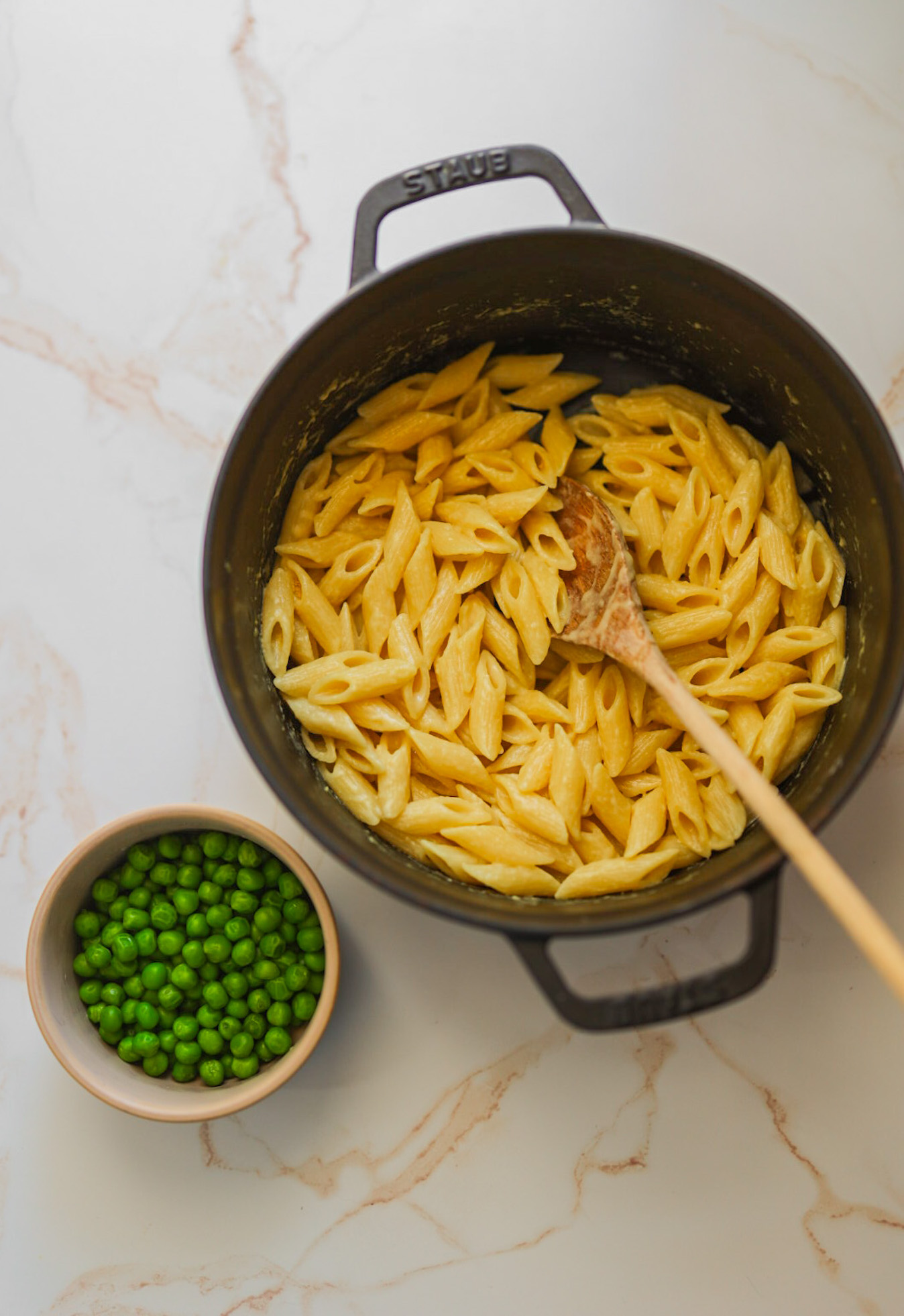 butter pasta with peas - nooch - vegan
