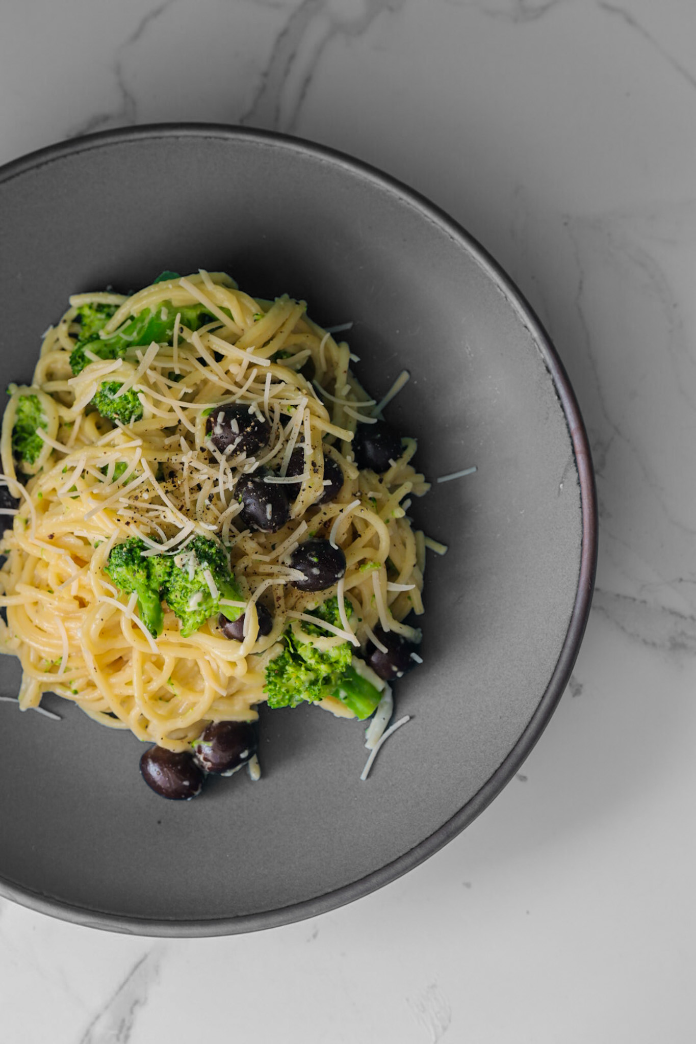 cacio e pepe vegan pasta overhead in bowl